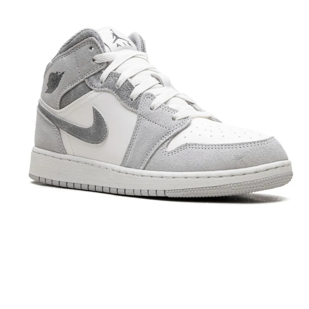 Jordan Kids Air Jordan 1 Mid SE (GS) Sneaker Neutral Grey Smoke Grey Sail 5.5Y